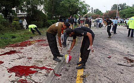 four dead in suicide attack in karachi
